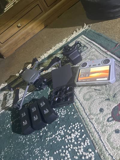 Dji mavic 3 pro combo  just like new