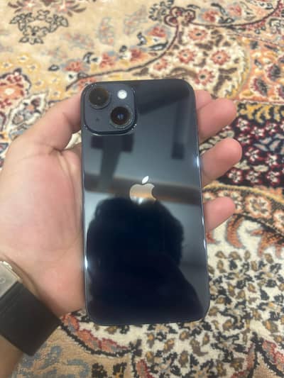 I phone 14 simple midnight color