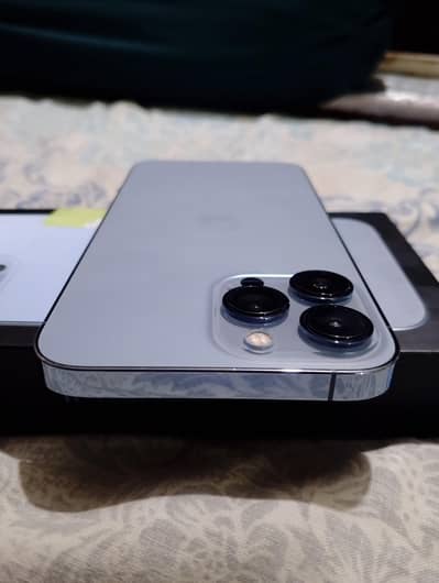 Iphone 13 pro max factory unlock