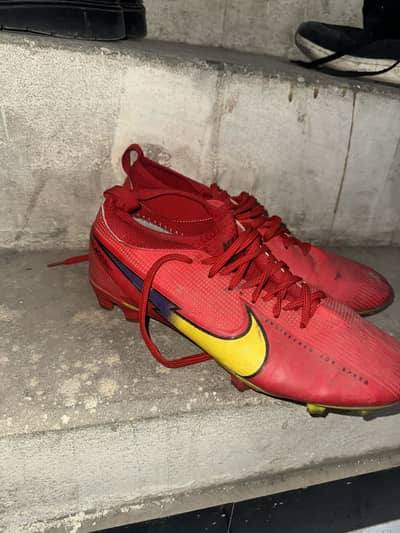 Football Toes USA 7.5 size