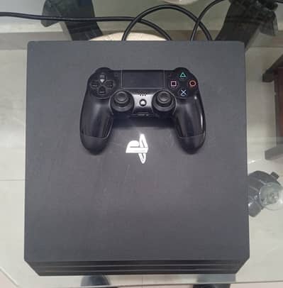 PS4 Pro 1TB – Excellent Condition – Complete Gaming Set