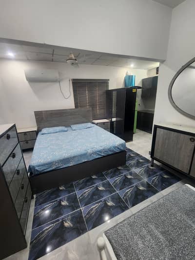 Furnish studio available in G11/4 for ladies or couple