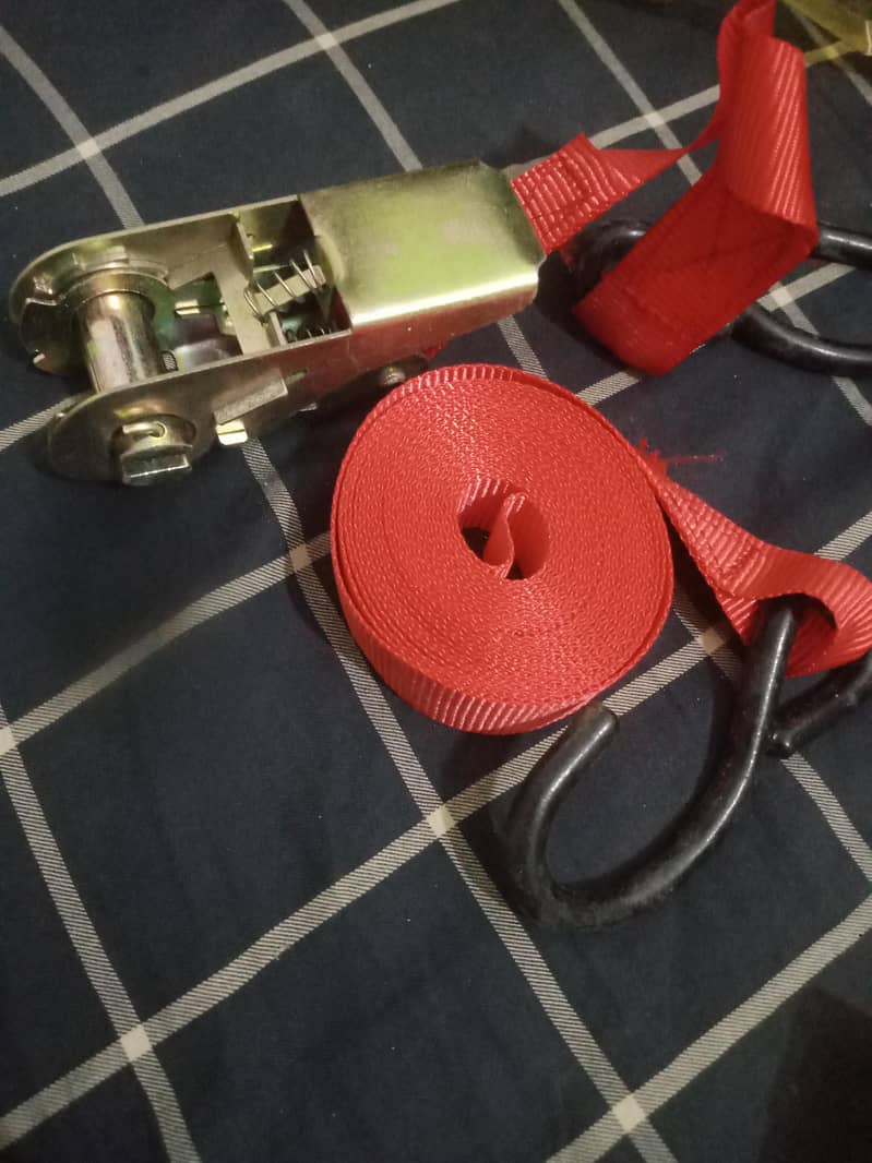 ratchet tie down 2