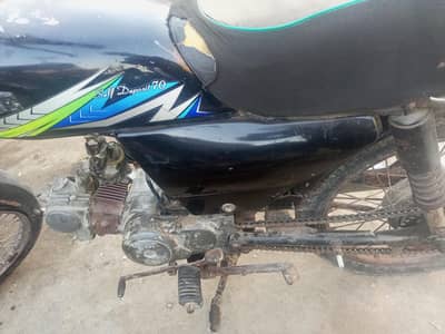 bike chalne mein behtarin hai