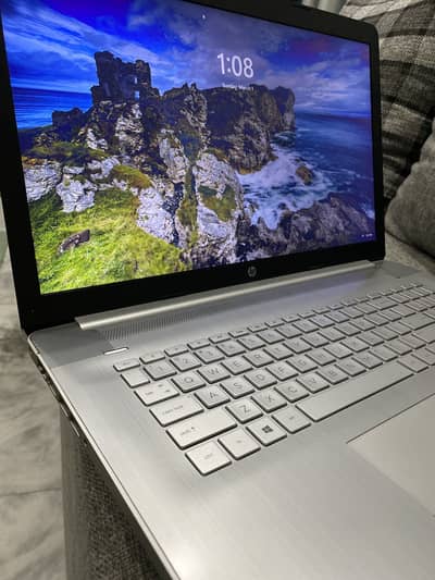 HP Laptop Intel Core i5 – Slightly Repaired Body