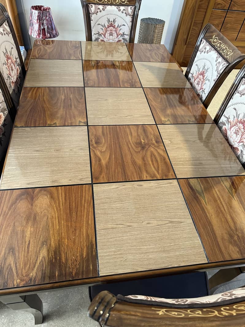 6 seater dining table 0