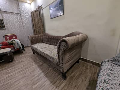 5 seater sofa set almost new condition