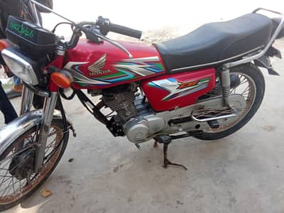 Honda CG 125 2023 model Karachi no first owner
