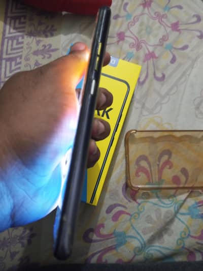 Spark 5 pro 4Gb 64Gb