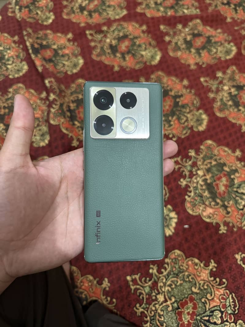 Note 40 pro plus 5g 4