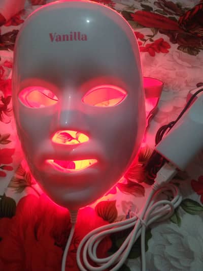 Vanilla Lightfacial beauty instrument