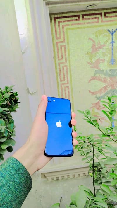 03237004371 Apple iPhone SE 2020 2nd gen water pack no fault 88 battry