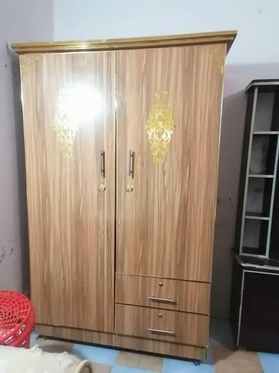 I'm selling my wardrobe