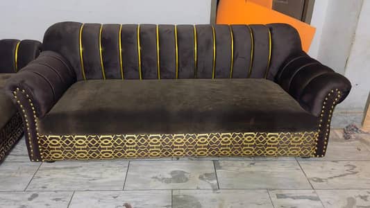 sofa model is old is gold