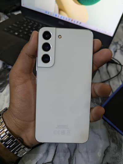 samsung  s22 5g 10/10 condition