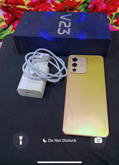 vivo v23 5G.