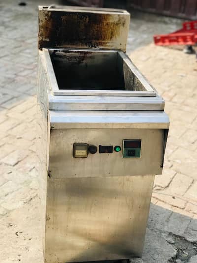 24 Ltr Fryer for sale