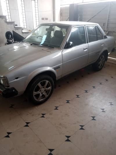 Corolla gli 81/82 model for sale