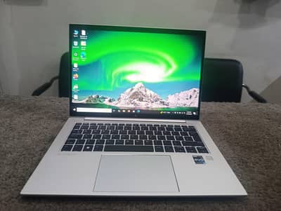 Hp Elitebook 840 G9 i5 12th ( 10 Cores and 12 CPUs) with 4800MHz DDR5