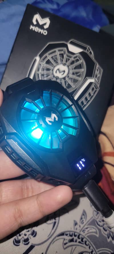 MEMO DL05 COOLING FAN | TEMPERATURE DISPLAY | RGB LIGHTS