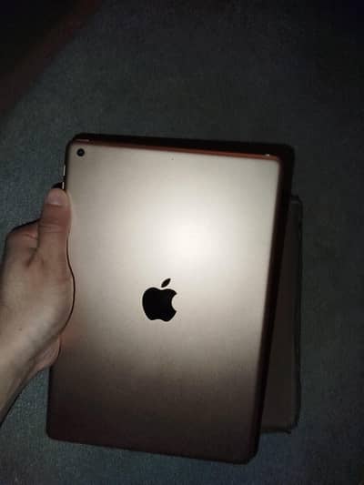 APPLE IPAD 8TH GENERATION