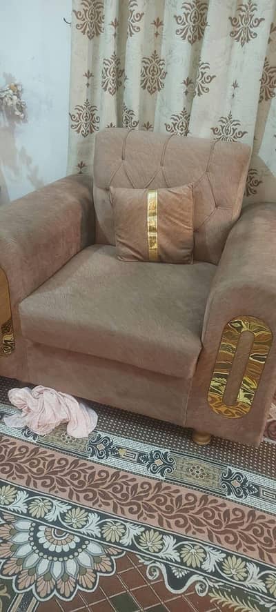 slam I'm selling sofa