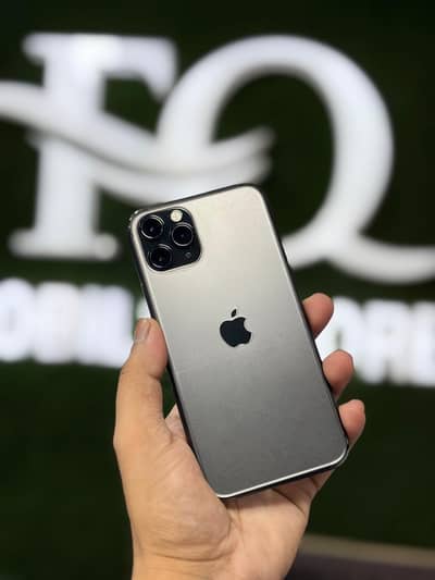 iPhone 11 Pro 256 GB official PTA approved water pack condition 10/10