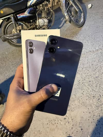 Samsung A06 6 128 box available