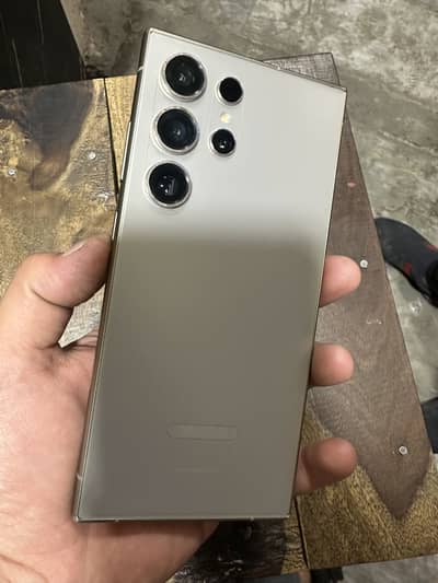 Samsung galaxy S24 ultra 12/256gb