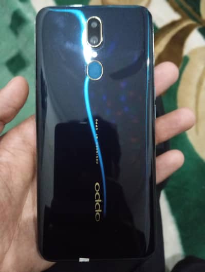oppo F11 only 12999 with box and charger one hand used