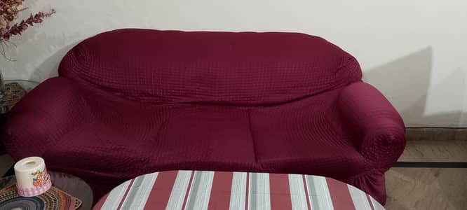 A 5 Seater Sofa with long last structure