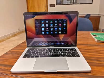 APPLE MACBOOK PRO | 2017 | 13 Inch