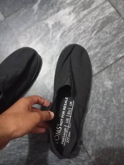 Toms shoes