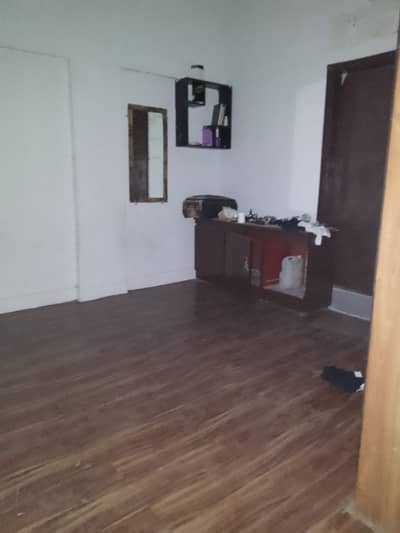 2 bed dd commercial space for rent 1st floor near by main road