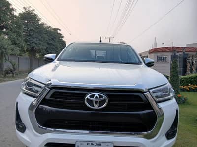 Toyota Hilux Model year 2021