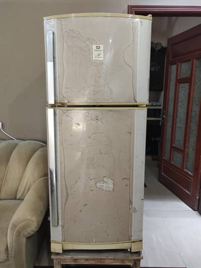 DAWLANCE  REFRIGRATOR MODEL 9170 (ENERGY SAVER COMPRESSOR INSTALLED)