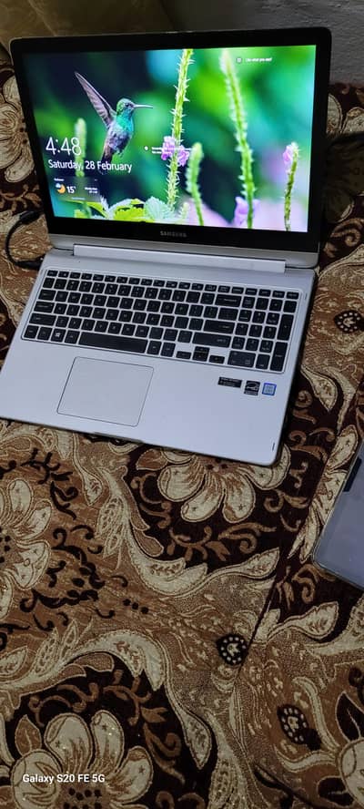 Samsung laptop Core i7 7Gen 8gb DDR4 RAM 256gb SSD