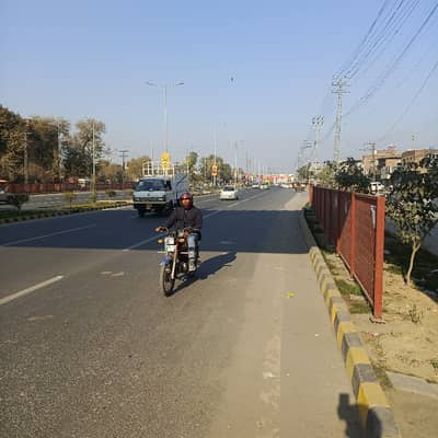 Hot Location Of Walton Road Brand Available In Left And Right Side