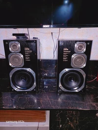 Pioneer  S-X520 V  speakers  in original condition