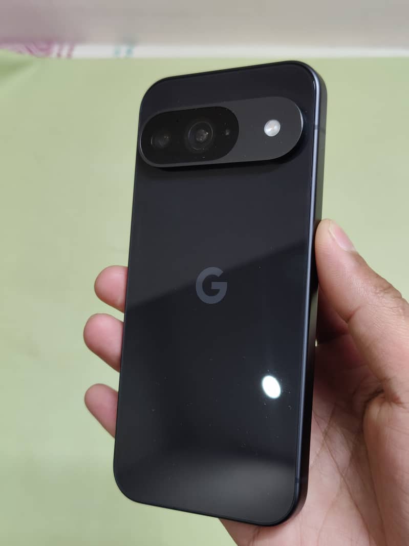 Google Pixel 9 5