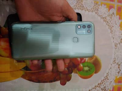 infnix hot 11 play.  4/128