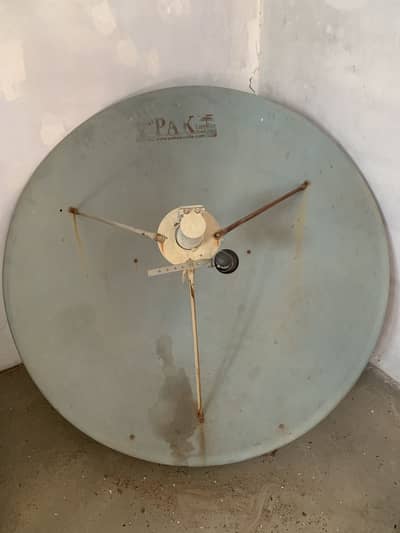 Pak Satellite Dish and Receiver