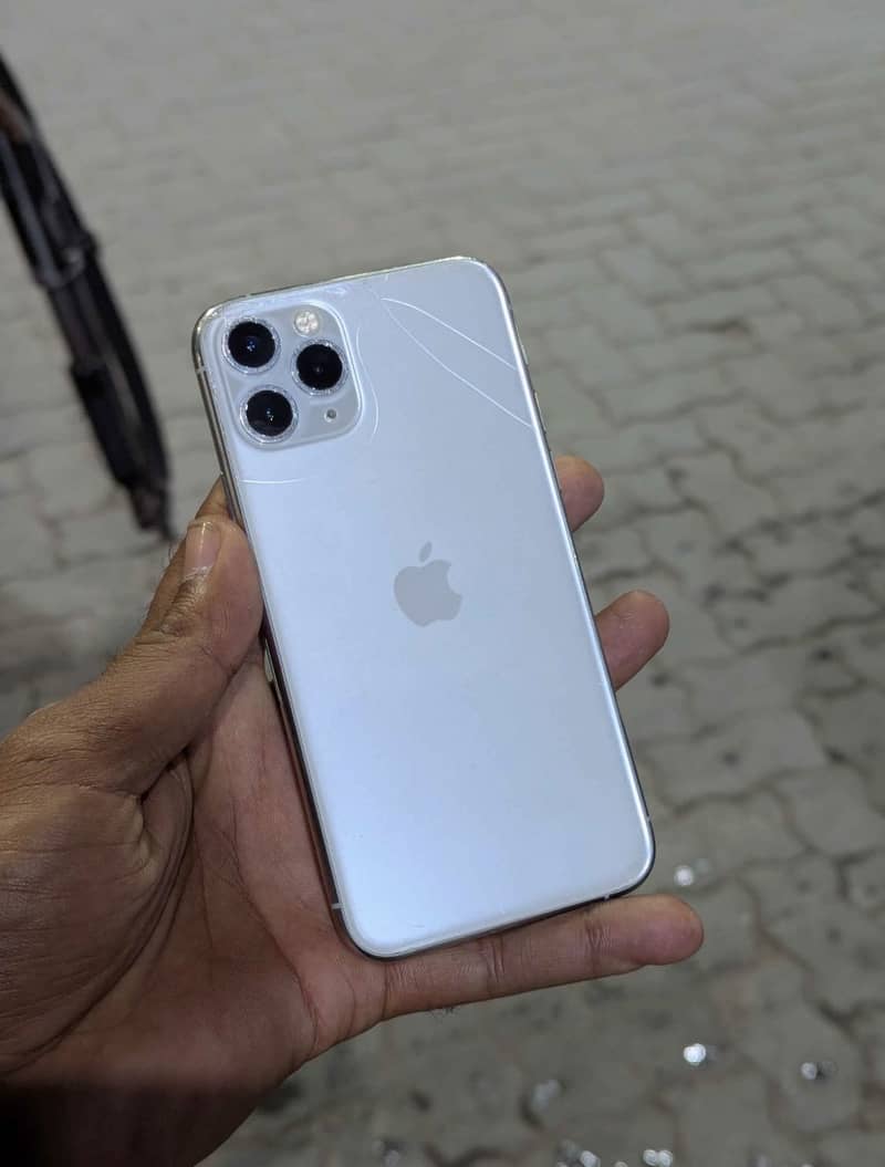 iphone 11 pro 64gb PTA exchange/sale 3