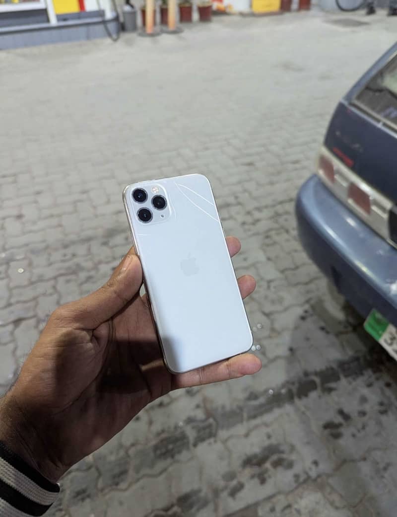 iphone 11 pro 64gb PTA exchange/sale 4