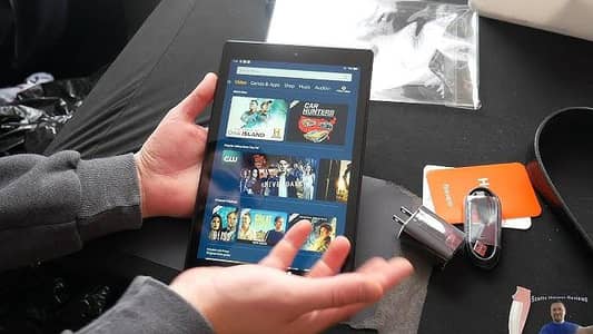 Amazon Fire 13th Gen woth box and charger. complete accessories