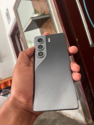 camon 40 pro