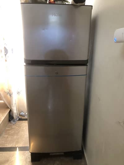 Haire fridge freezer