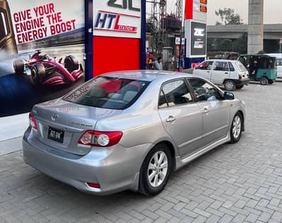 Toyota Corolla Altis 2011