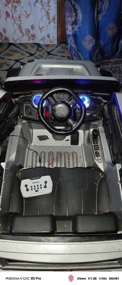 Mein Na 43700 ka leya ta baty ke leya or ab nahi chalata wasa karaa ha