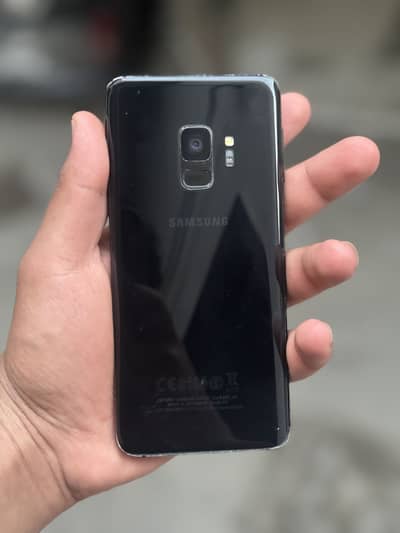 S9 with box official pta hai 4 64 panel dot hai minor glass break hai